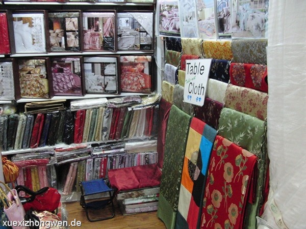 Tischdecken im Silk Market